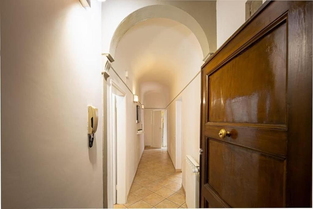Santa Rosa Apartment - Oltrarno Флоренция Экстерьер фото