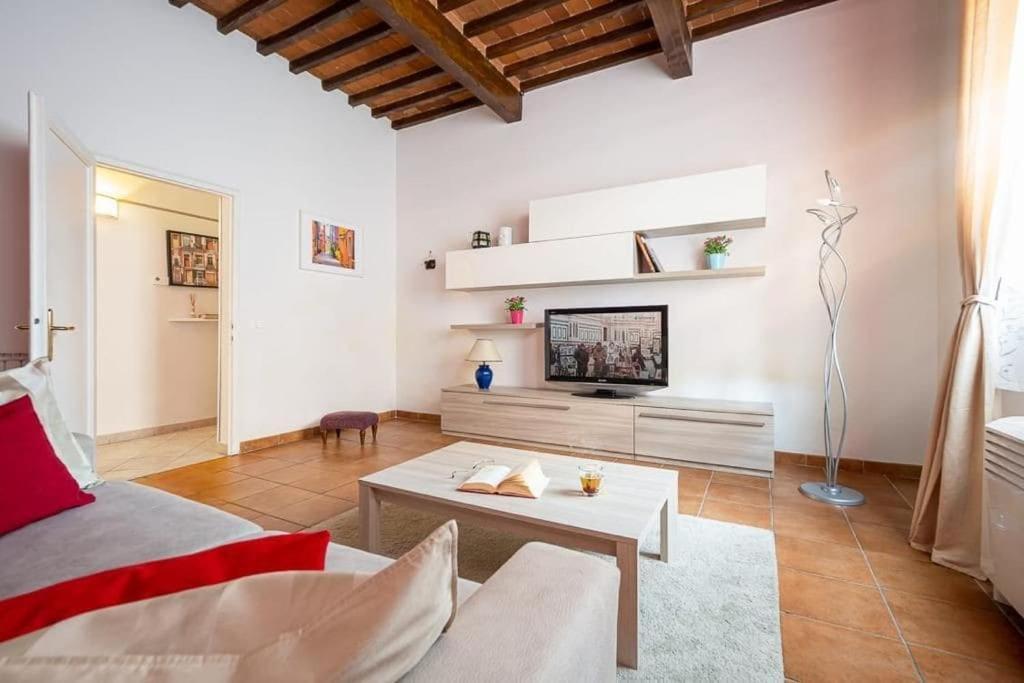 Santa Rosa Apartment - Oltrarno Флоренция Экстерьер фото