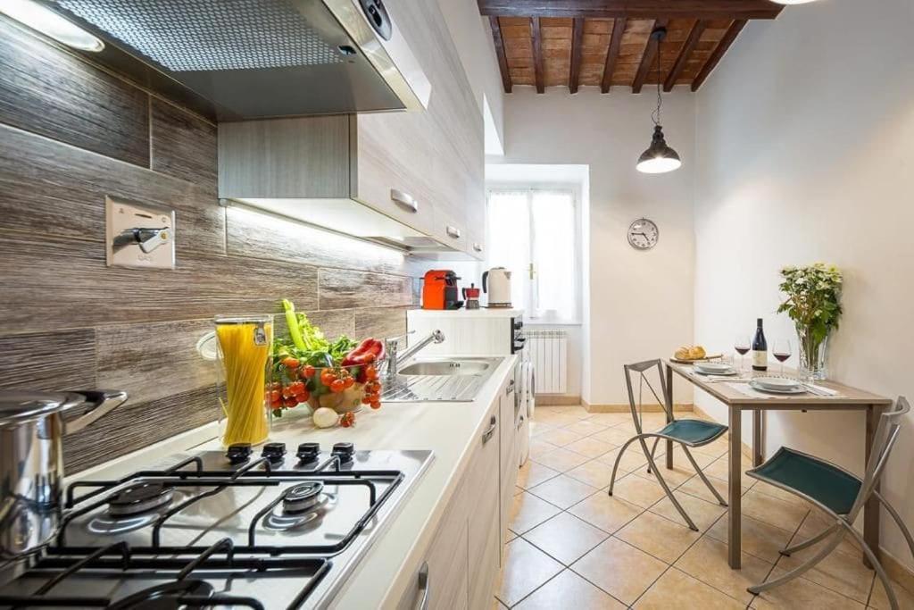 Santa Rosa Apartment - Oltrarno Флоренция Экстерьер фото